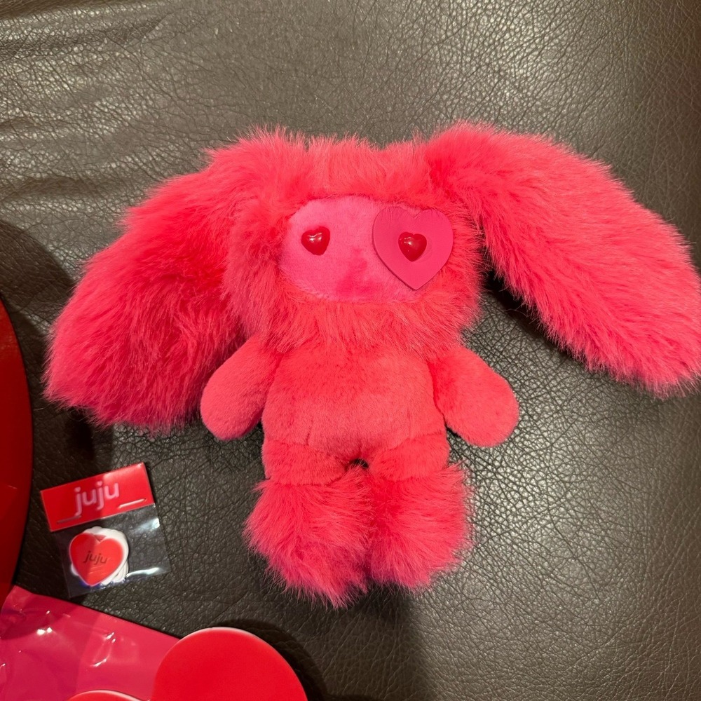CJ Hendry Juju Valentine's Day Edition Ziggy Hot Pink Plush Keychain * NIB *